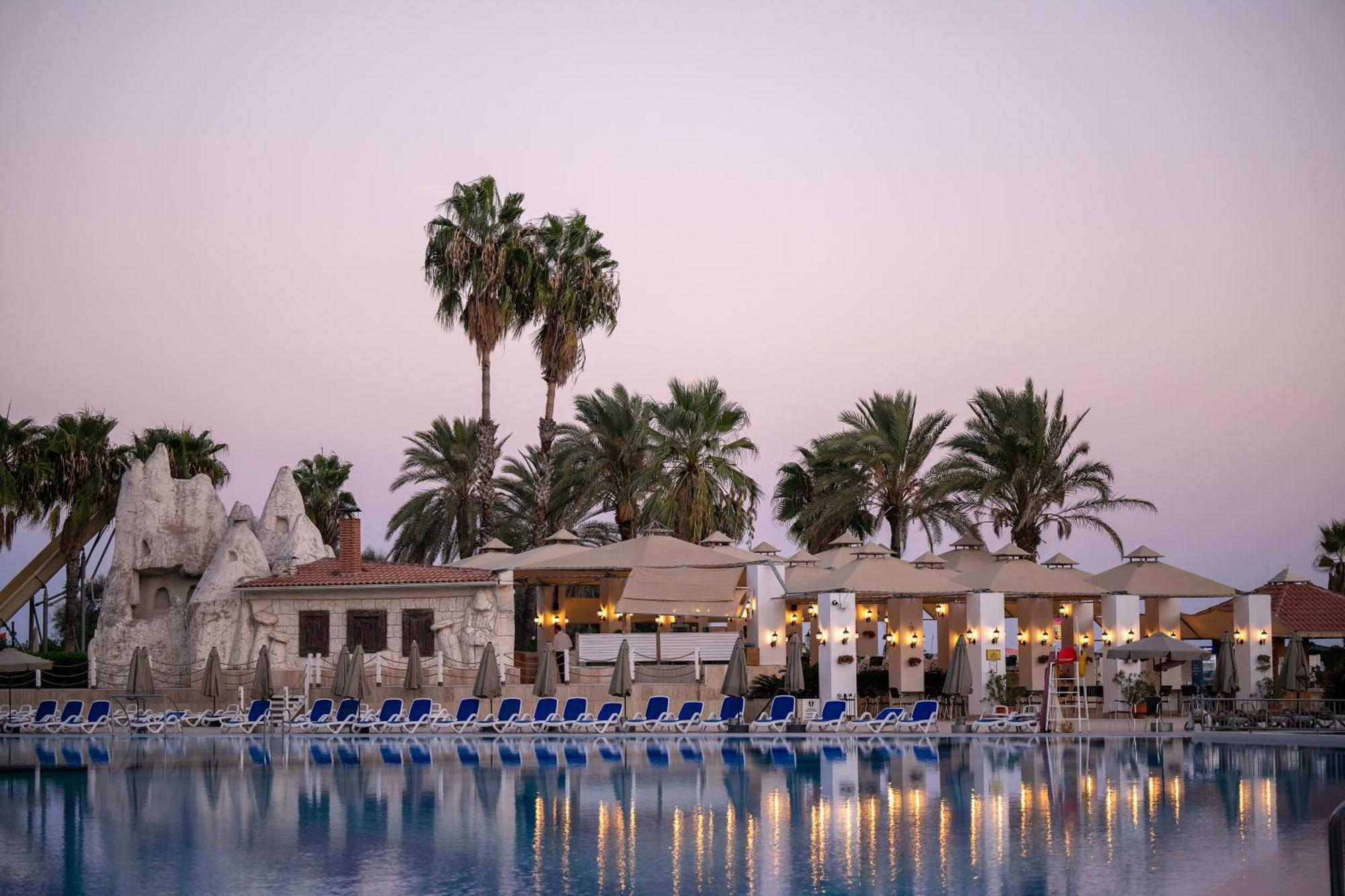 Adora Hotel & Resort Μπέλεκ Εξωτερικό φωτογραφία